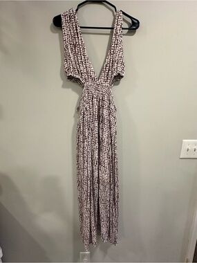 Smocked Maxi Dress in White and Burgundy - Size L